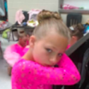 Meet your Posher, Mia